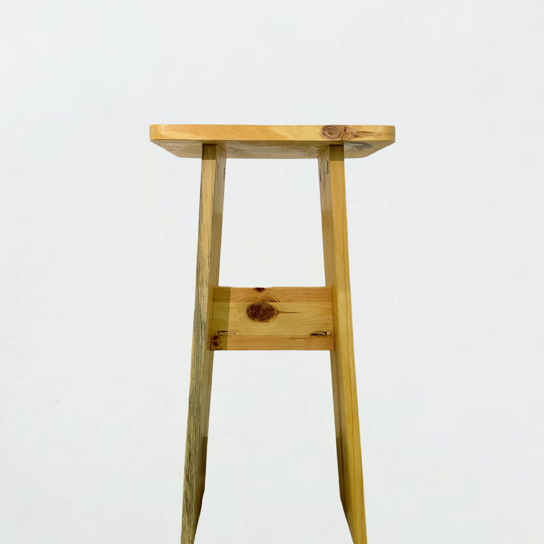 傢俱 - 八字高櫈